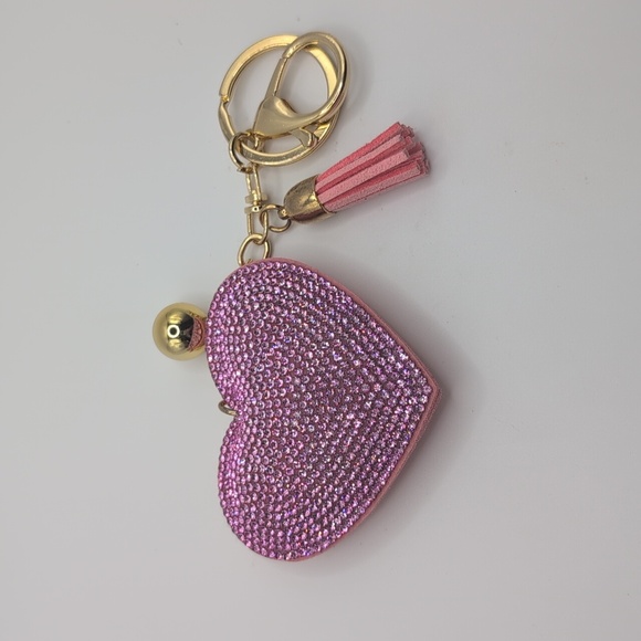 CHOSE ONE✨ Heart Keychain with Gold Accents - Picture 3 of 4